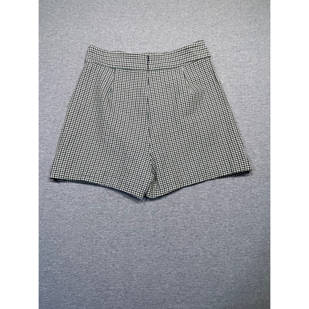 Women's Zara Green & Black Plaid Skort Size small - Picture 5 of 5